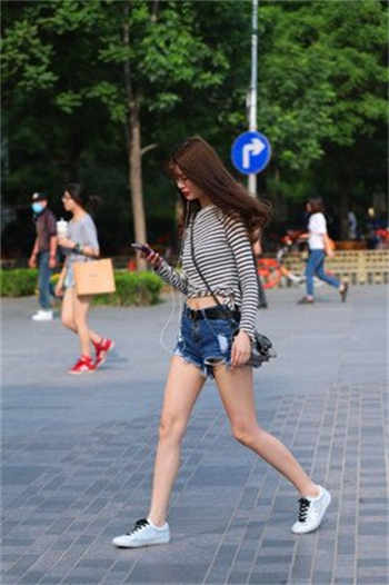 韩国女团成员nancy照片
