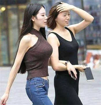 看不见的客人樱花电影