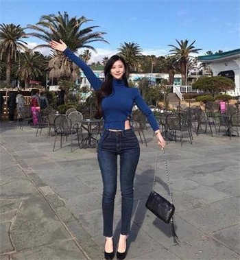 妻子邀请客人中文