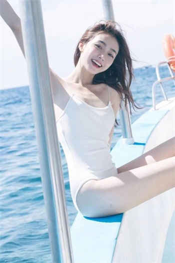 25岁女高音中生动漫
