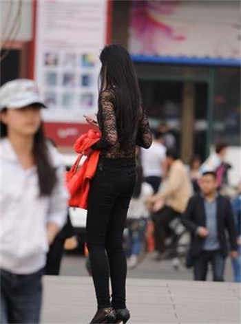 网红豆芽姐叫外卖剧情