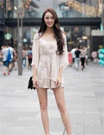 禁锢之后再怜你