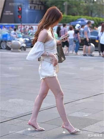 快穿宠夫系统宿主有点冷