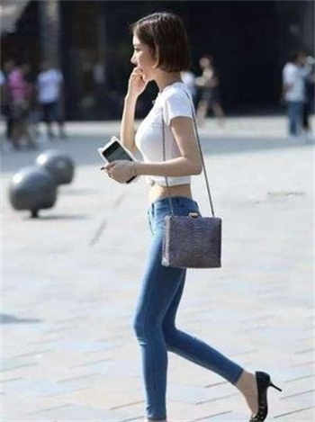 台湾圣诞老人小麋鹿视频