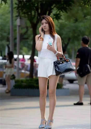 晚睡早起的幽默句子