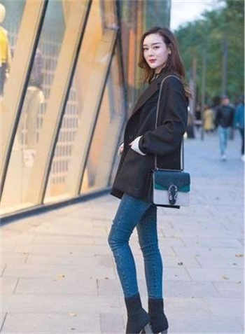 果冻传媒女演员杨朵儿