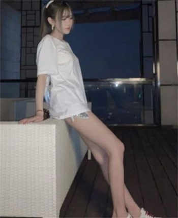 只对你宠爱若家的小瓶子