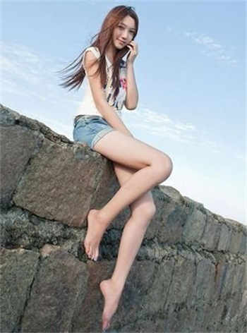 用胸夹鸡把姿势