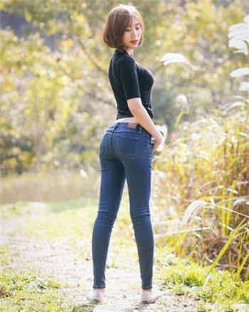 抖音花臂女张欣柔
