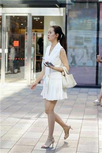 新婚夫妇大海